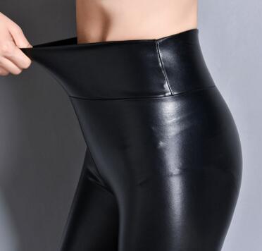 Legging fausse fourrure - QueenFusion